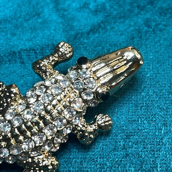 Adorable Clear Rhinestone Alligator Crocodile brooch - Picture 2 of 5